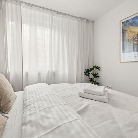 Rentplanet - Apartamenty Przy Palacu Kultury I Nauki Warszawa Eksteriør billede