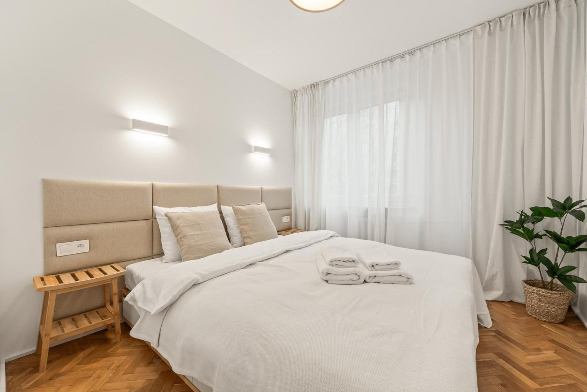 Rentplanet - Apartamenty Przy Palacu Kultury I Nauki Warszawa Eksteriør billede